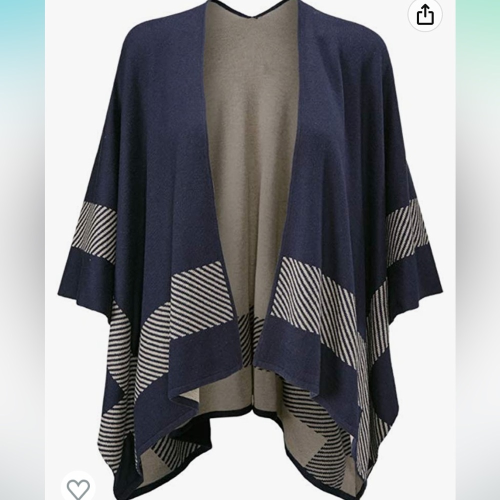 🌻3/$30 Beautiful reversible Wrap shawl -Cabi